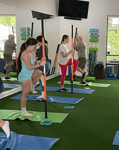 group stretch class at Viva Stretch